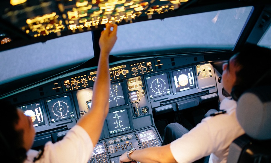 5-challenges-of-being-an-airline-pilot-aag-philippines