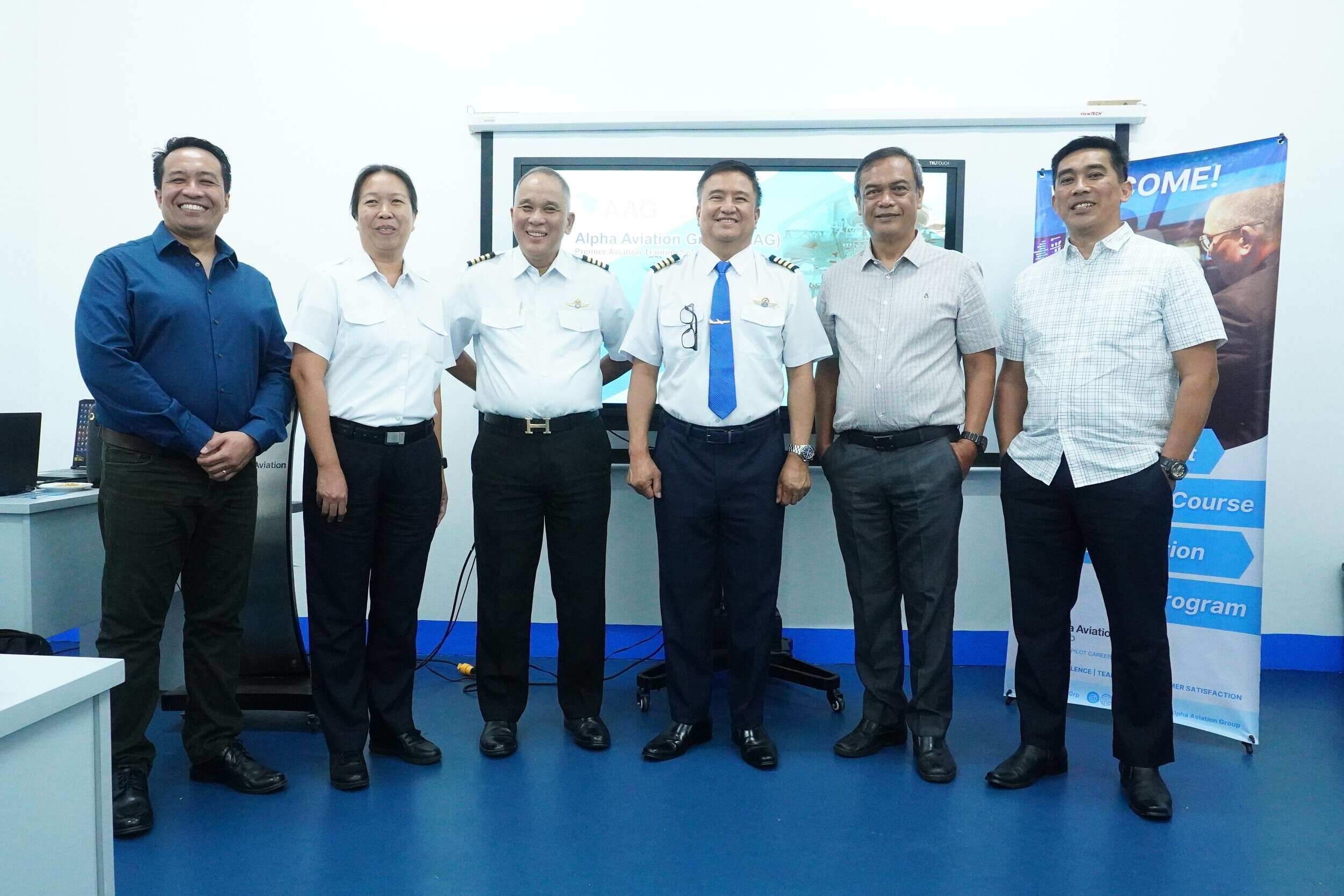 AAG Welcomes Veteran Airline Pilots to its SFI Course