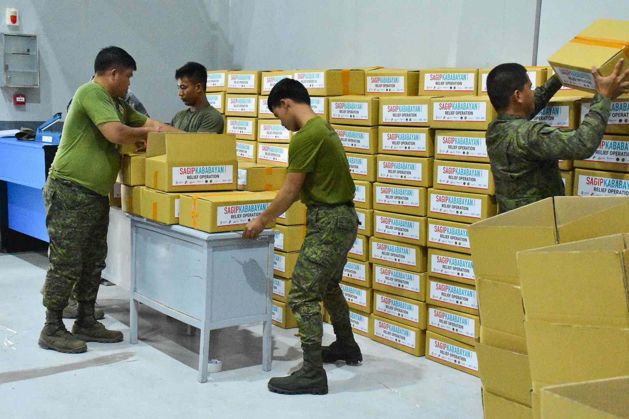 soldiers joins Typhoon “Egay” relief operations